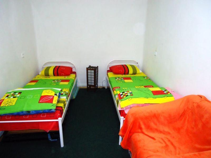 Hostel Kreshatik Kiev Ruang foto