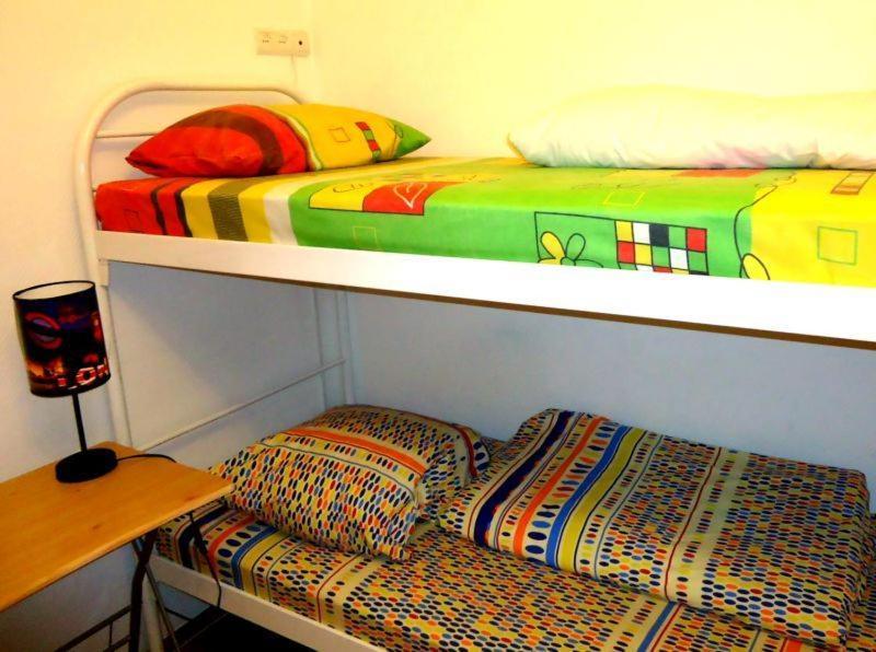 Hostel Kreshatik Kiev Ruang foto