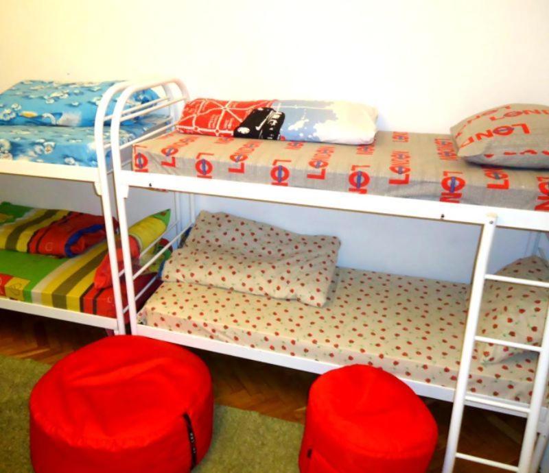 Hostel Kreshatik Kiev Ruang foto