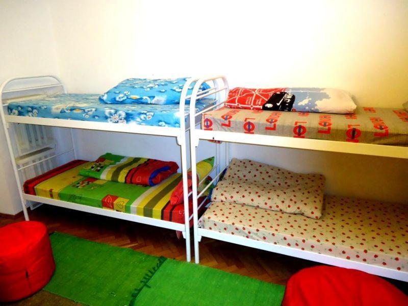 Hostel Kreshatik Kiev Ruang foto